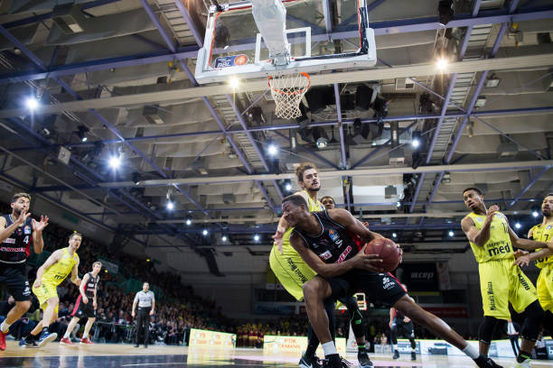 对哈兰德的 对哈兰德的